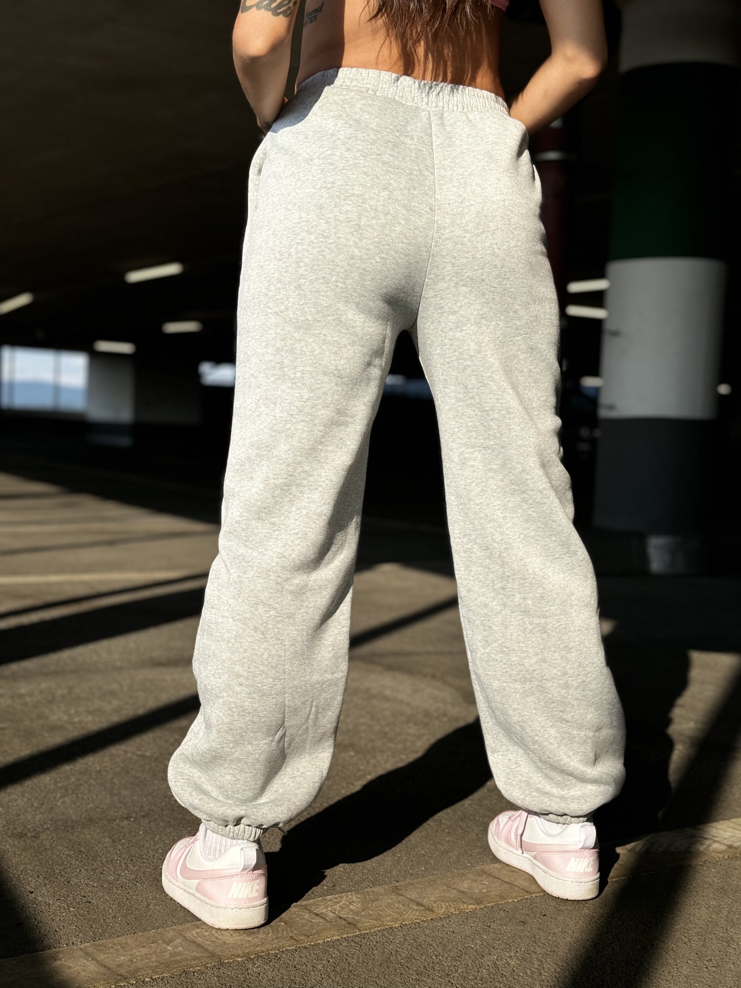 JOGGING PANTS