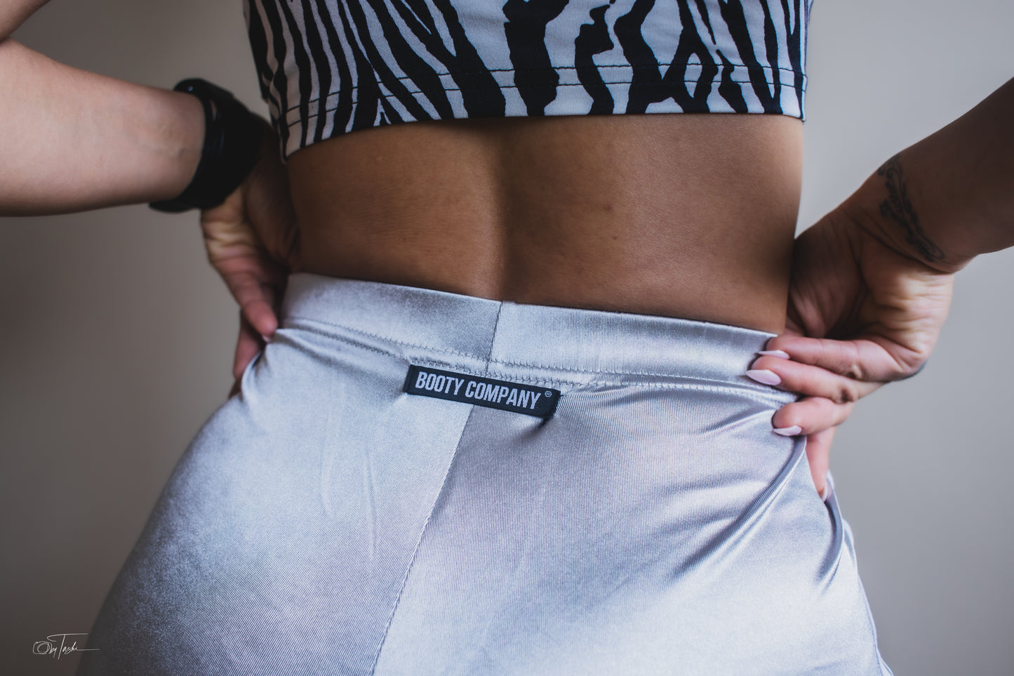 SHORTS in SILVER