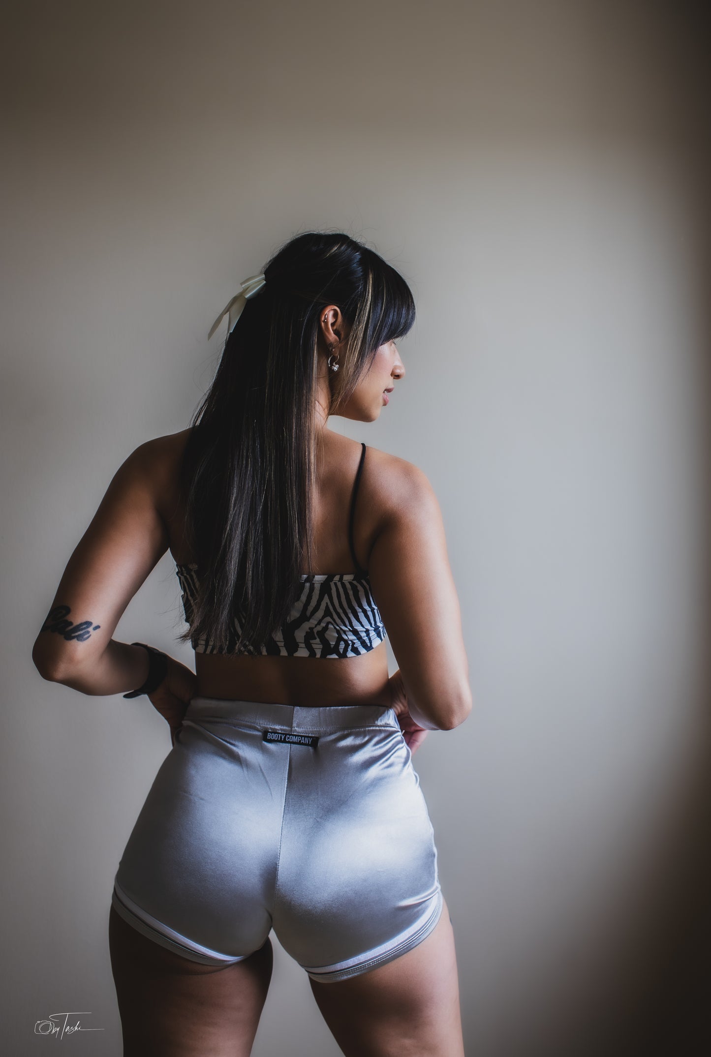 SHORTS in SILVER