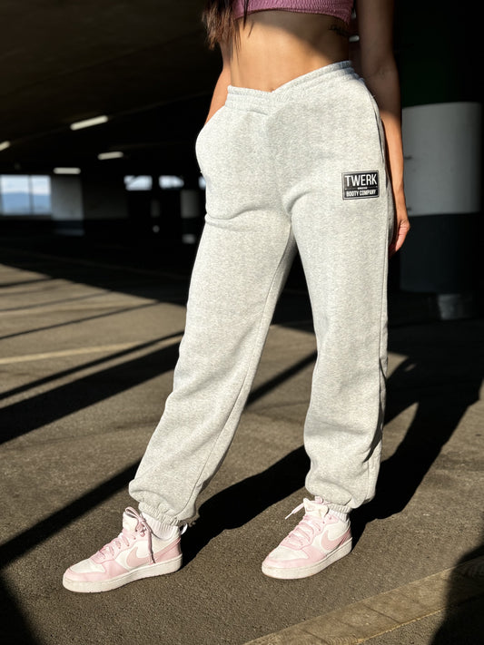 JOGGING PANTS