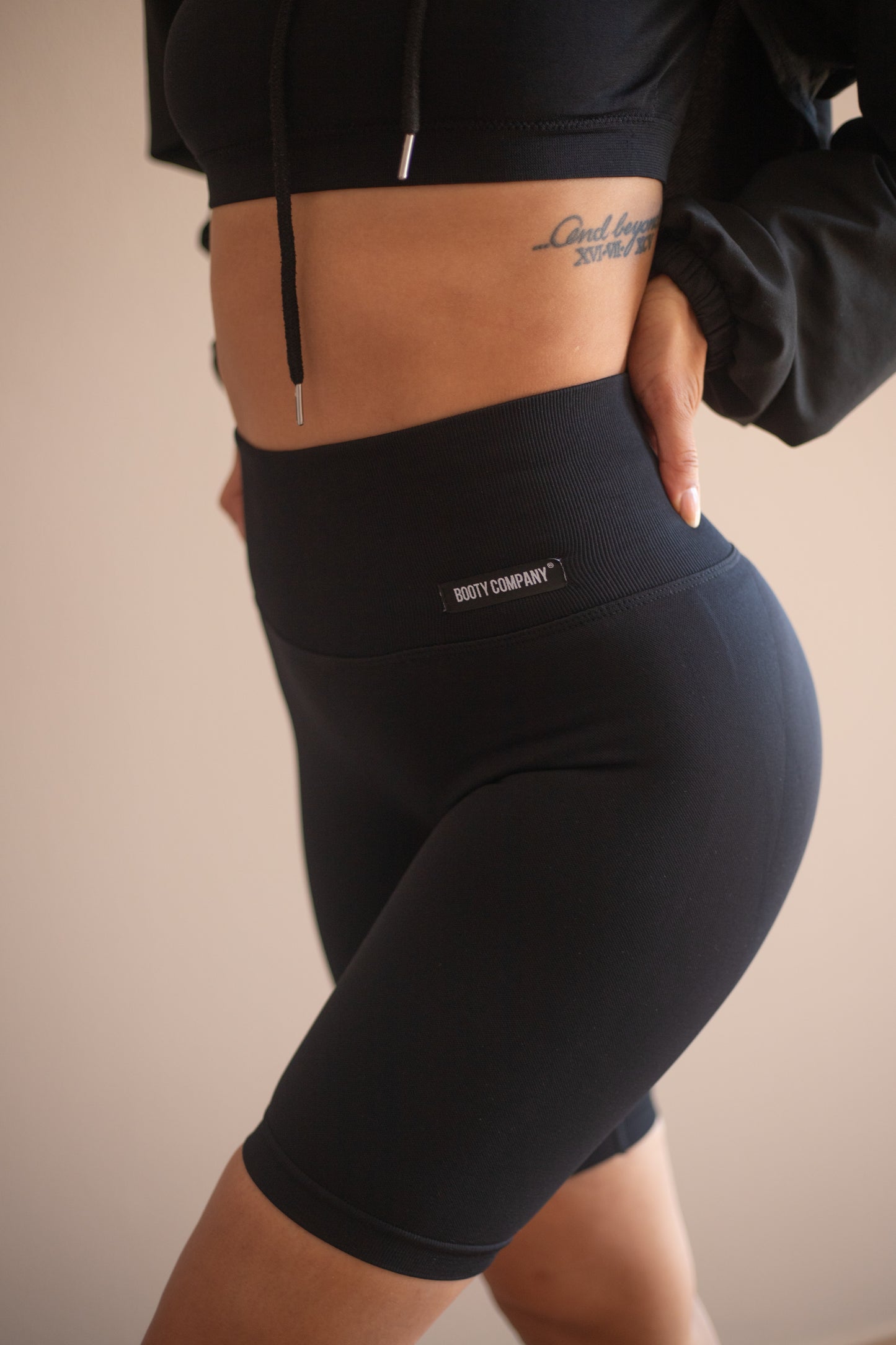 SHORTS - Black